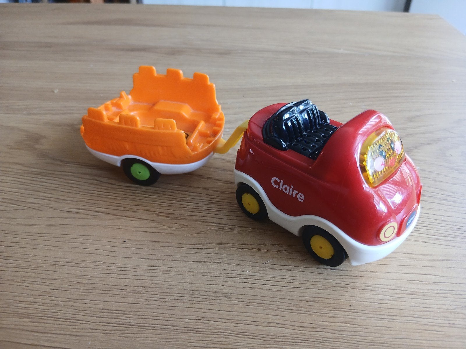 Cabrio Claire met kar van toet toet auto's, Ophalen of Verzenden, Zo goed als nieuw, 2 tot 4 jaar