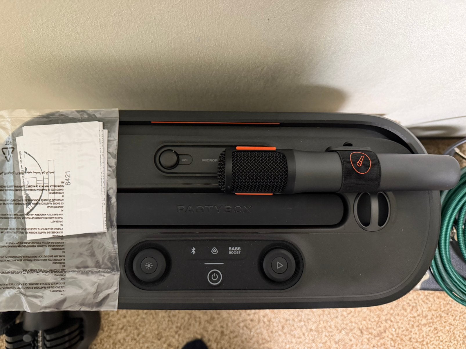 Foto 4 van Nieuw in doos: JBL on the go 2 Partybox oplaadbare speaker