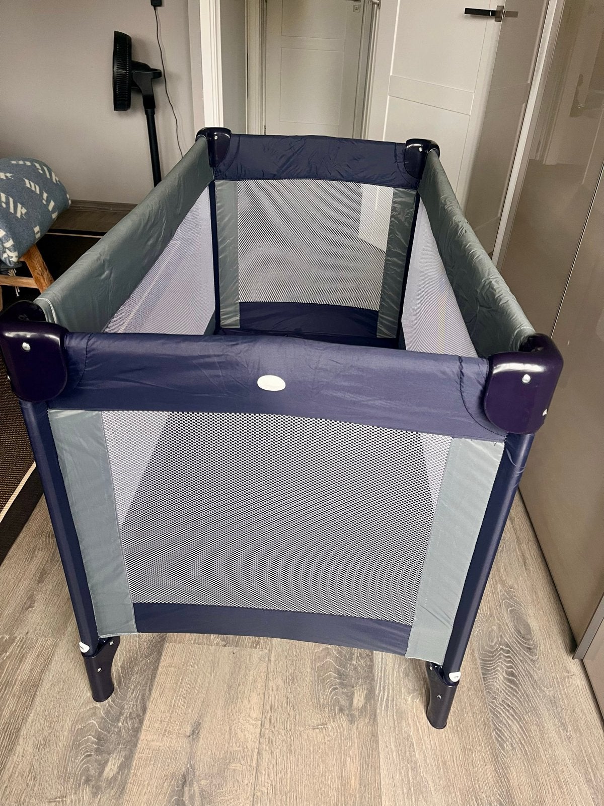Handig Kinder Campingbedje - Compact, inklapbaar, draagtas, Ophalen, 70 tot 85 cm, 140 tot 160 cm, Zo goed als nieuw