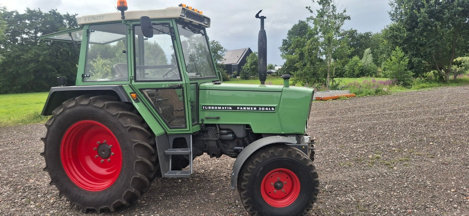 Tekoop FENDT Farmer 304LS 40Kmbak, Zakelijke goederen, Agrarisch | Tractoren, Fendt, tot 80 Pk, Gebruikt, Ophalen of Verzenden