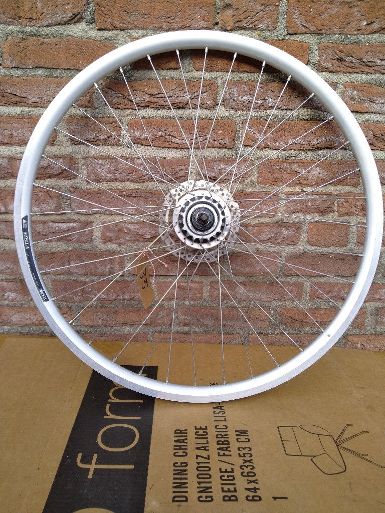Achterwiel 28 inch schijfrem €80,-, Fietsen en Brommers, Wiel, Elektrische fiets, Gebruikt, Stella