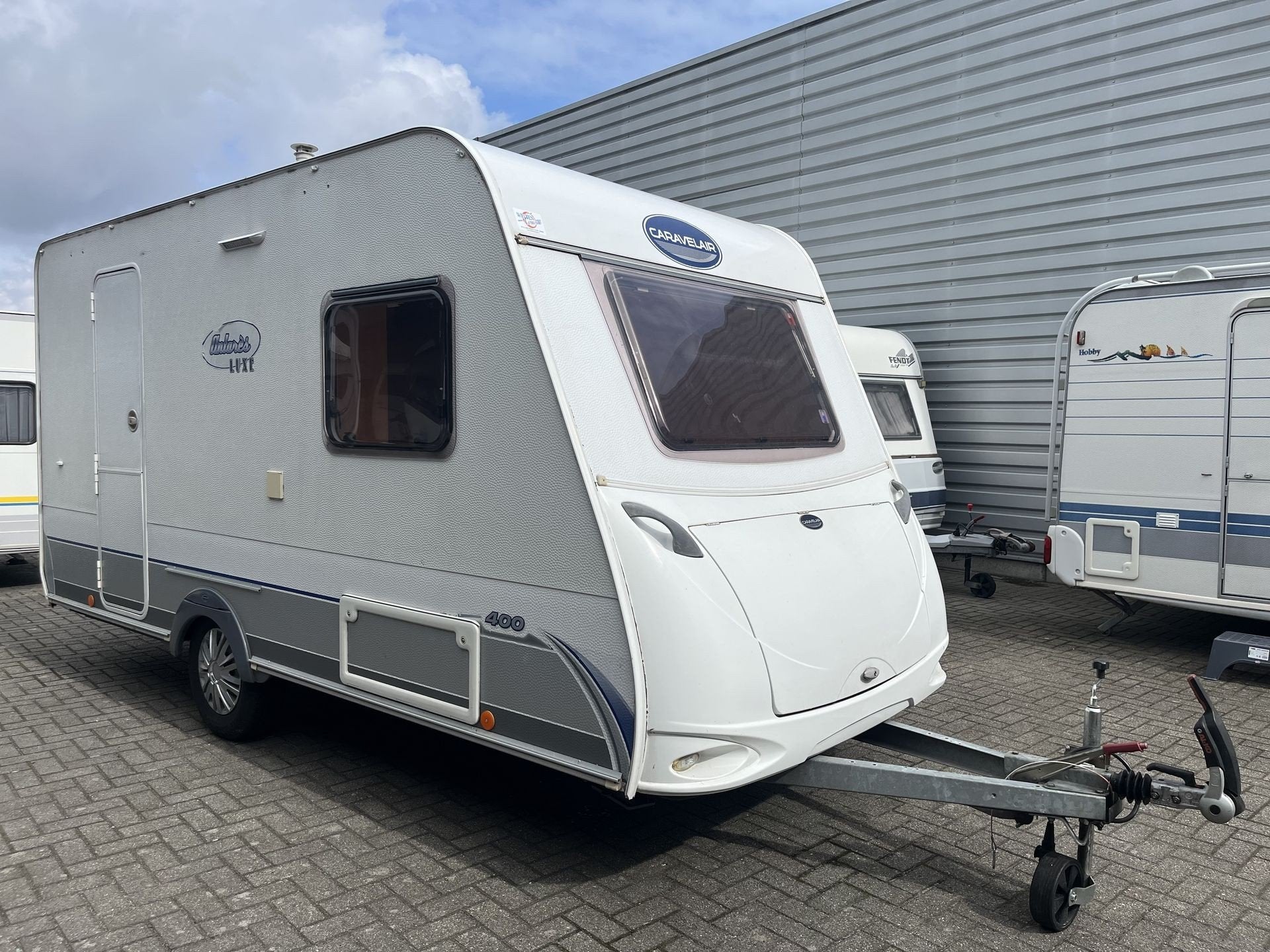 Caravelair 400 Antares (bj 2009), Bedrijf, Luifel, 4 tot 5 meter, 500 - 750 kg