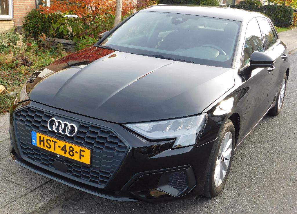 Audi A3 Sportback 1.5 Automaat Diamantzwart, Auto's, Audi, Stof, Zwart, 4 cilinders, 150 pk