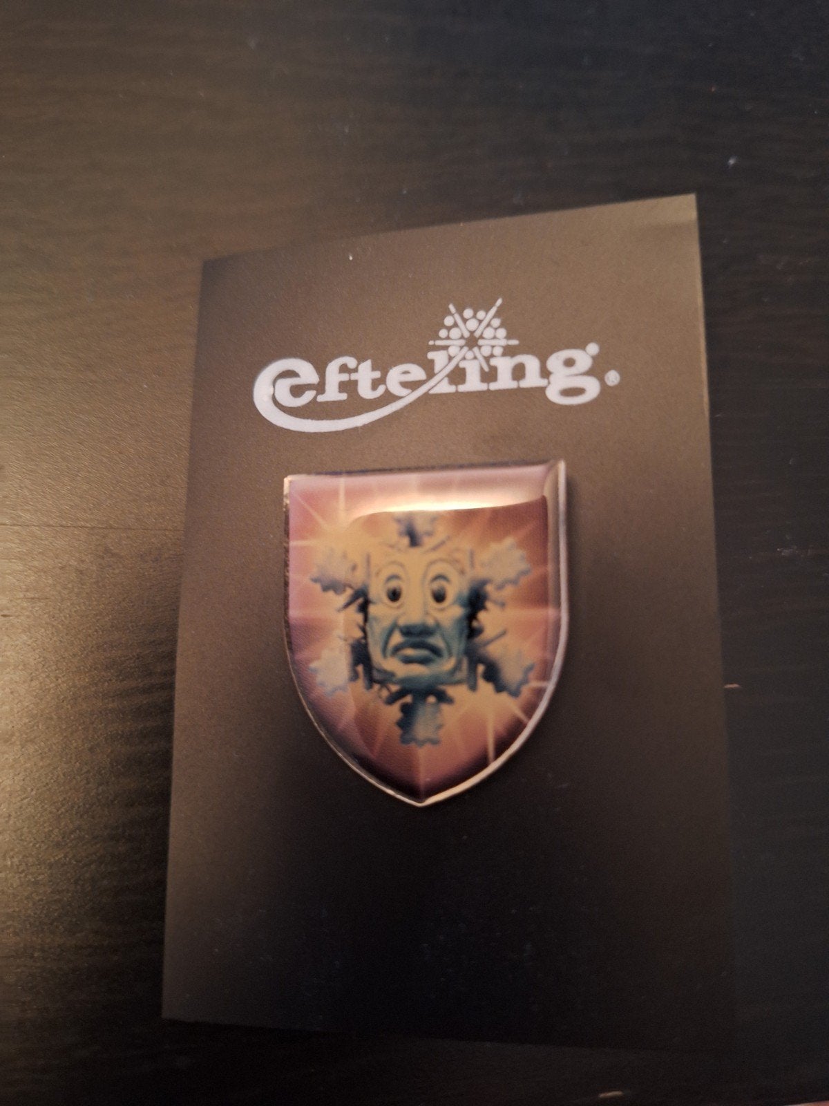 Efteling - Langnek Pin, Ophalen of Verzenden, Nieuw, Button of Speldje