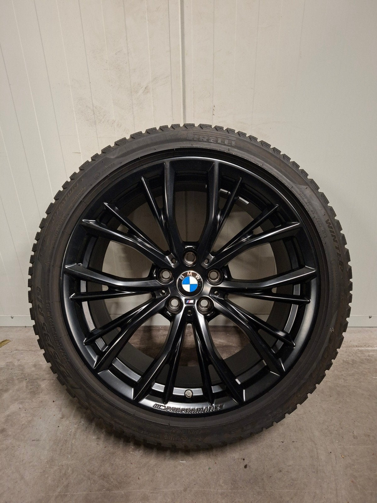 19' BMW 5 8 Serie Styling 786M Performance met winterbanden, 19 inch, 245 mm, Banden en Velgen, Personenwagen