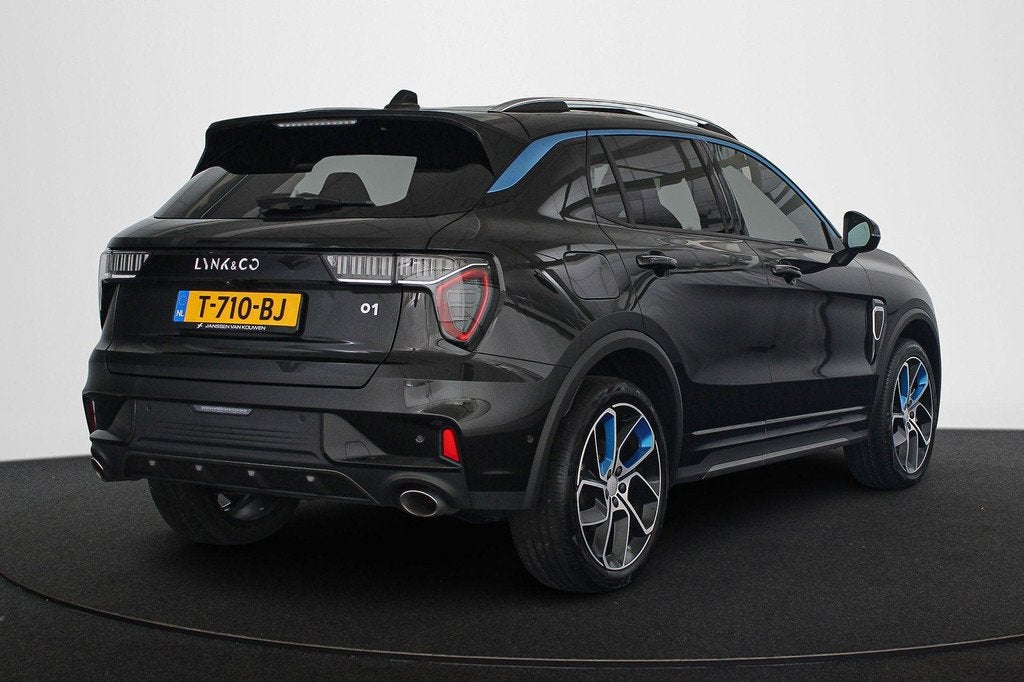 Lynk & Co 01 1.5 PHEV Panoramadak Stoelverwarming 360-Camera, Auto's, Lynk & Co, Euro 6, Bedrijf, 1854 kg, Hybride Elektrisch/Benzine