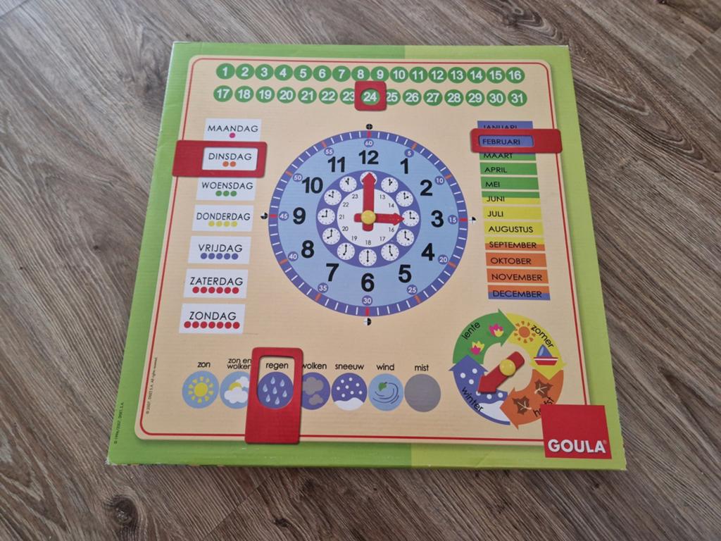 Goula Houten Kalenderklok - Leerklok in originele doos, Ophalen of Verzenden, Zo goed als nieuw, Taal en Lezen
