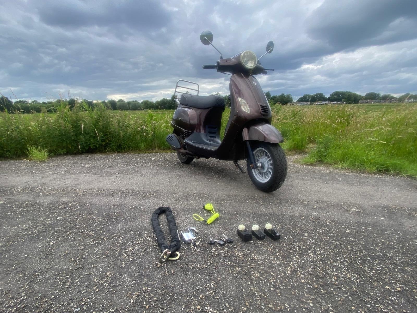 Scooter met alle accessoires