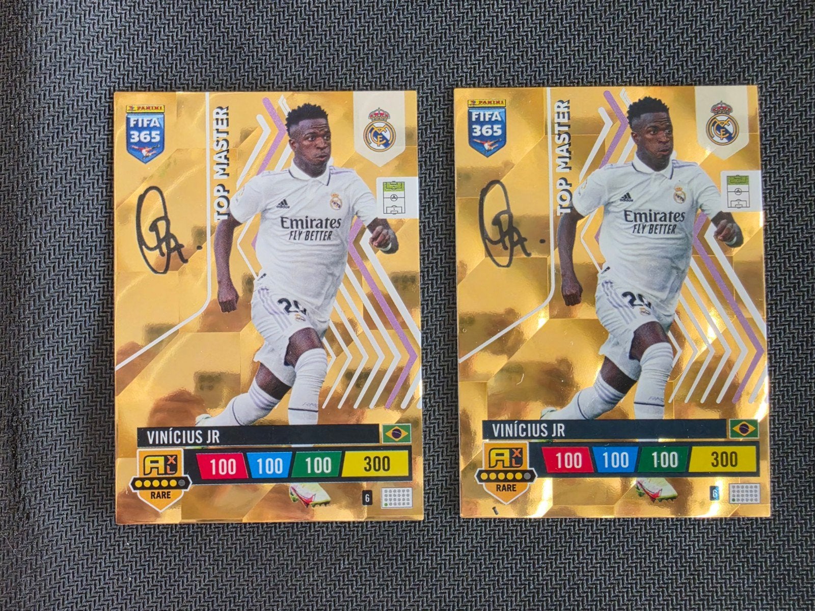Vinicius Jr. FIFA 365 Top Master Voetbalkaart (2 stuks), Hobby en Vrije tijd, Stickers en Plaatjes, Ophalen of Verzenden, Zo goed als nieuw