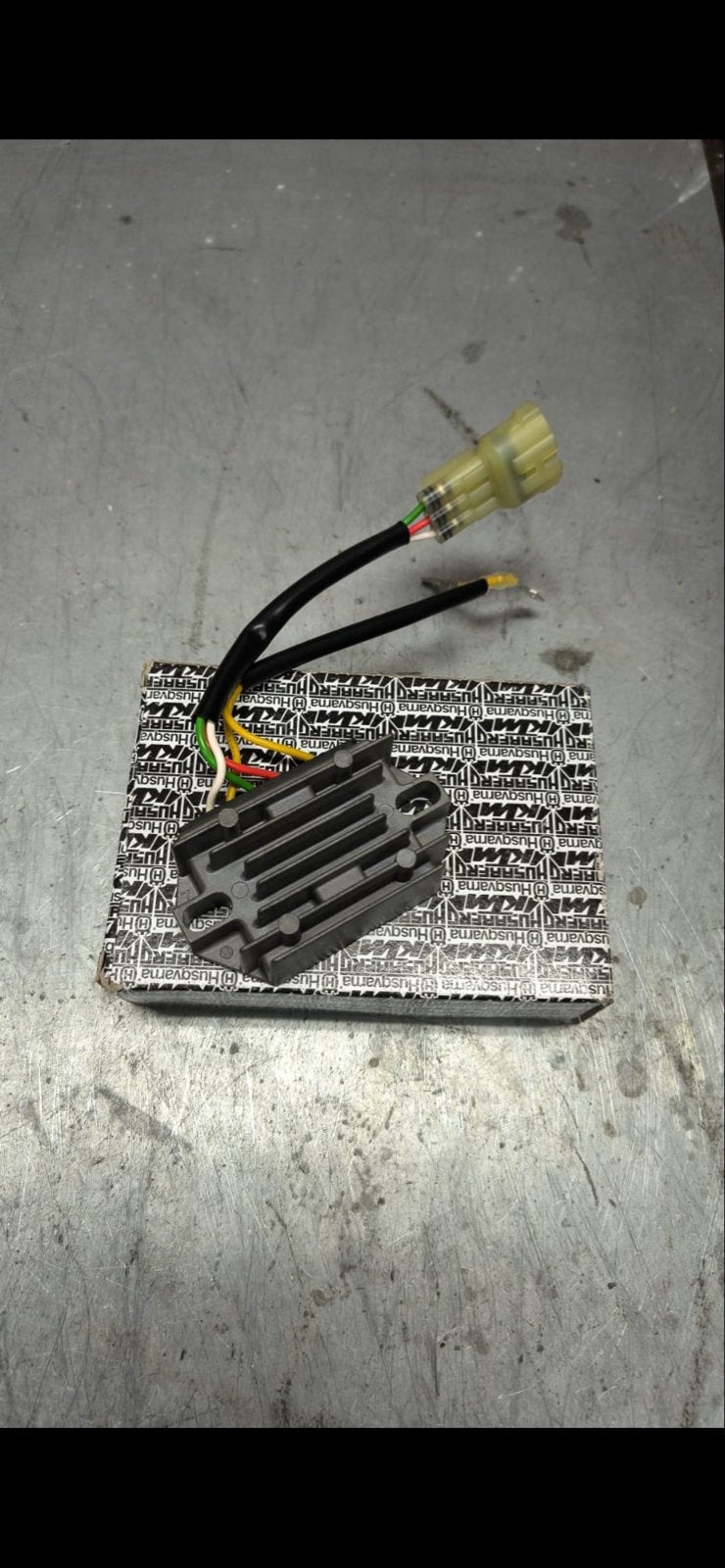 Nieuwe Spanningsregelaar OEM 77211034000, Ophalen of Verzenden, Nieuw