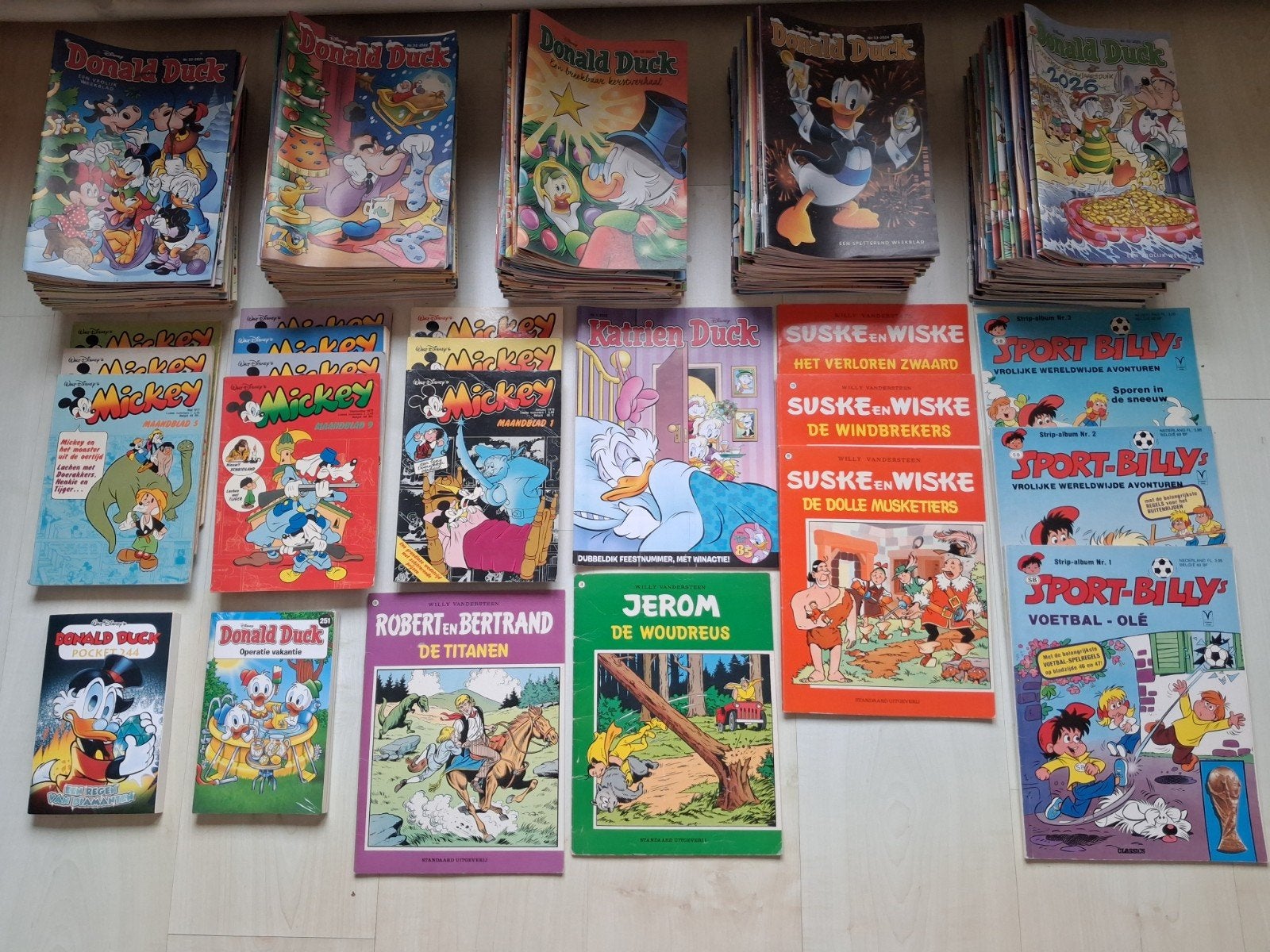 Stripboeken Donald Duck Suske en Wiske, Boeken, Meerdere stripboeken, Ophalen, Gelezen