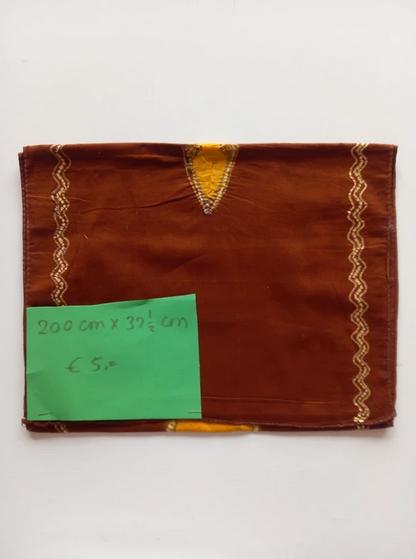Bruine lap stof met gele print / sarong band 200 x 32,5 cm, Bruin, 200 cm of meer, Ophalen of Verzenden, Zo goed als nieuw