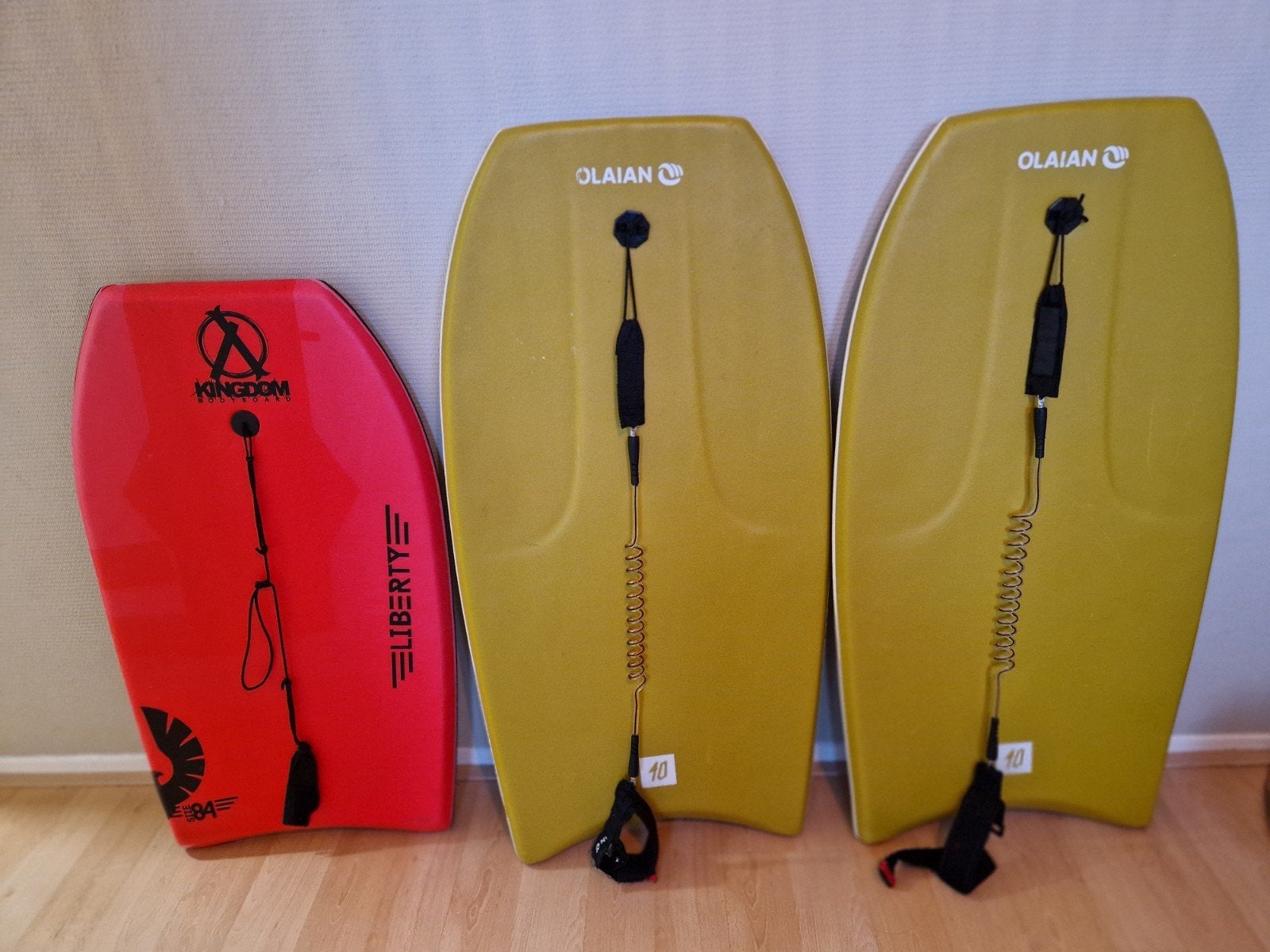 Bodyboards - 3 stuks, inclusief koorden, Watersport en Boten, Ophalen of Verzenden, Gebruikt, Overige typen, Met koord