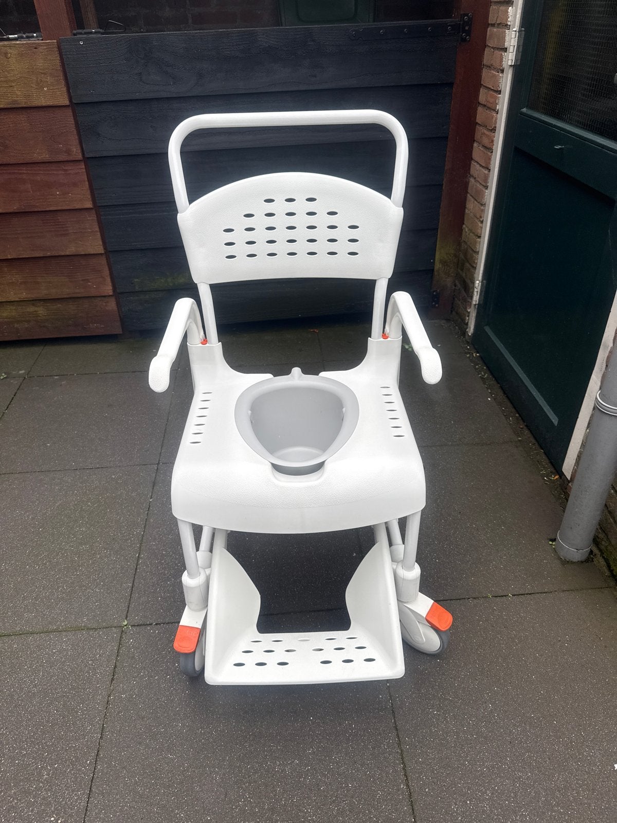 Po/douche/toilet stoel verijdbaar Etac, Ophalen