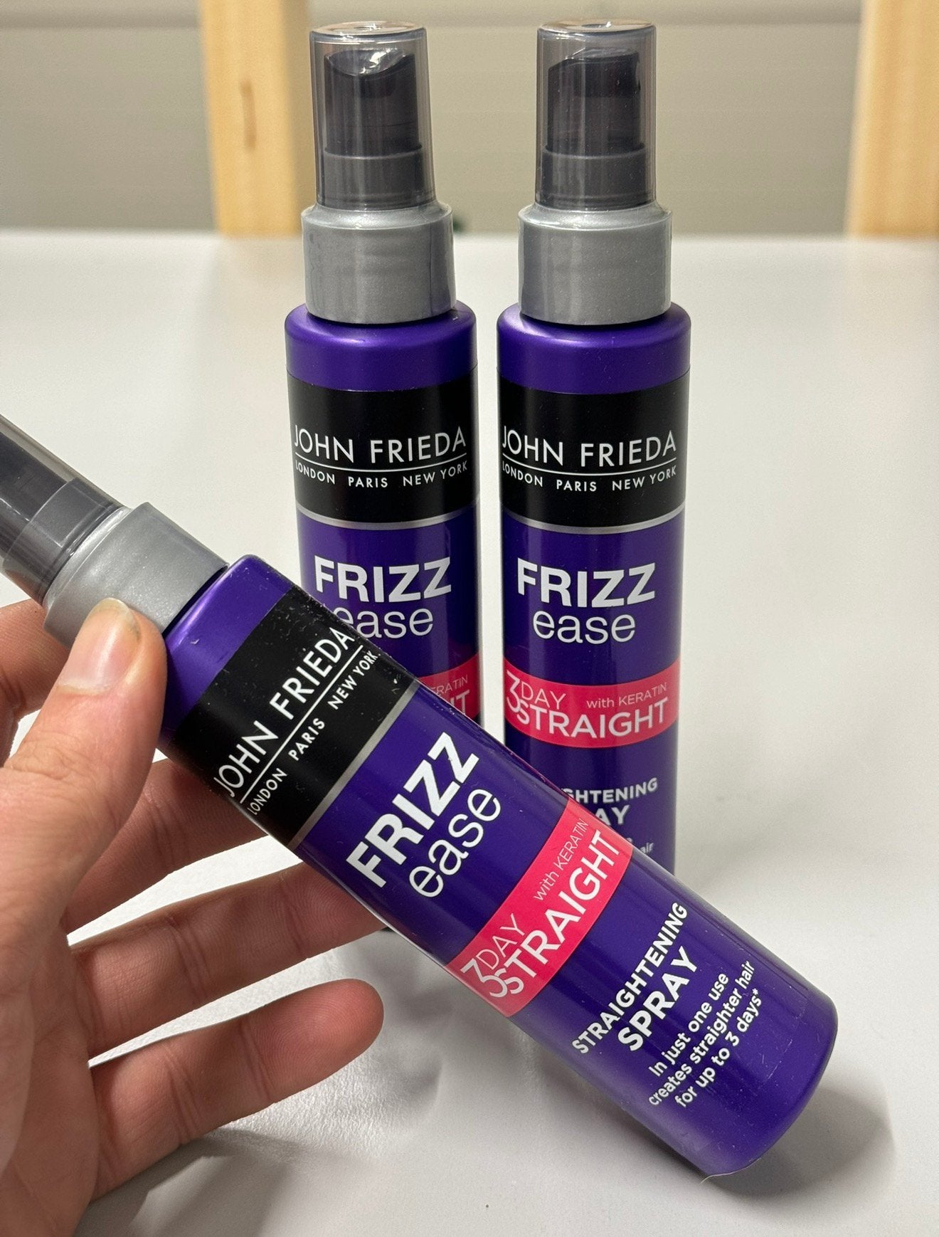 3x John Frieda Frizz Ease 3Day Straight Straightening spray, Gel, Wax, Haarlak of Mousse, Nieuw, Ophalen of Verzenden, H