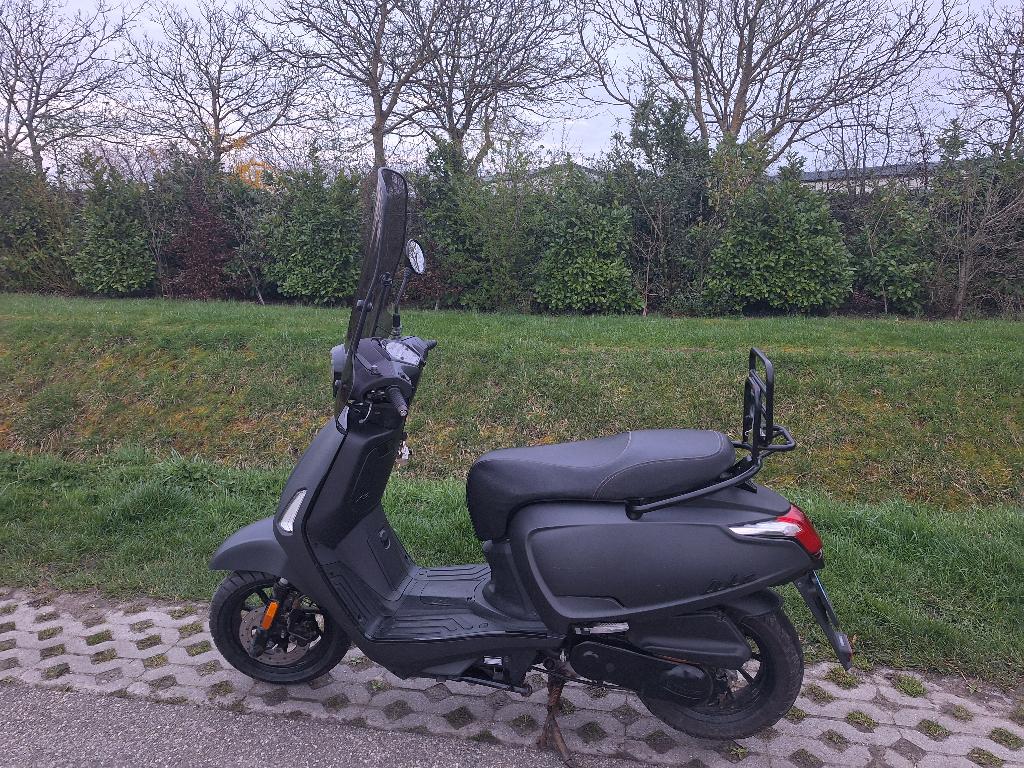 Kymco Like Scooter, Fietsen en Brommers, Scooters | Kymco, Ophalen, Gebruikt, Maximaal 45 km/u, Like