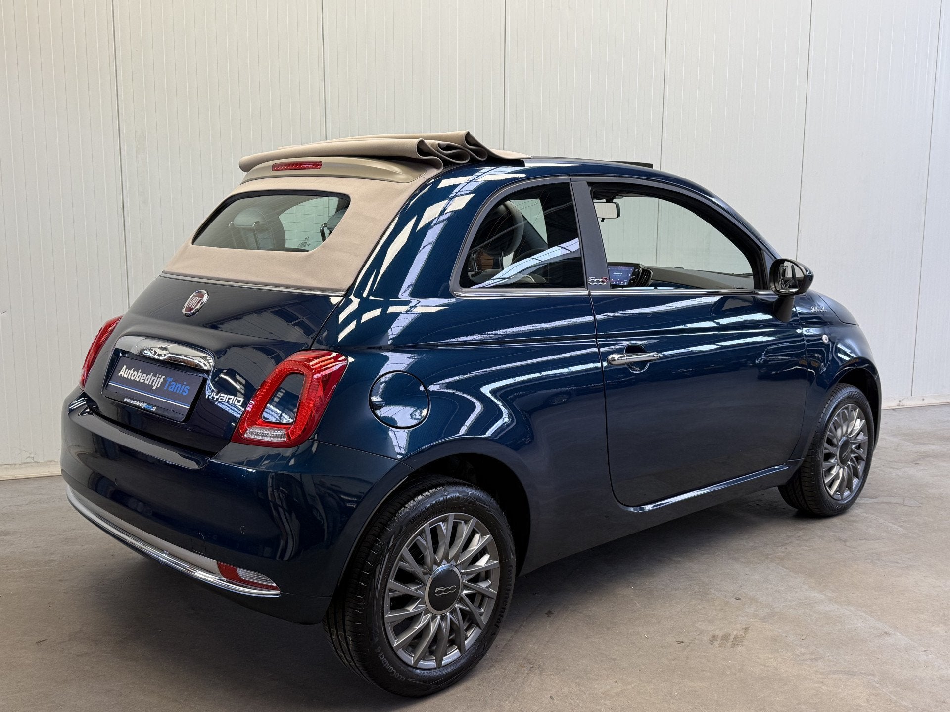 Fiat 500C 1.0 Hybrid Dolcevita AIRCO/ECC-NAVI by CARPLAY-LMV, Auto's, Voorwielaandrijving, Gebruikt, Leder en Stof, Bedrijf