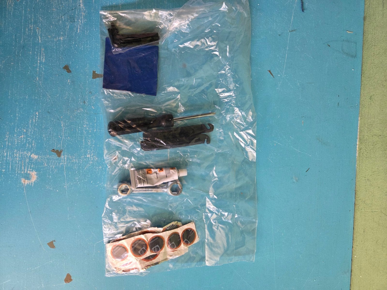 Fietsband reparatieset - compleet en handig, Ophalen of Verzenden, Nieuw, Bandgereedschap