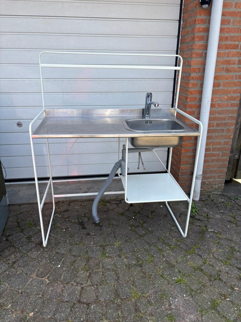 Noodkeuken Sunnersta van Ikea, Ophalen, Gebruikt