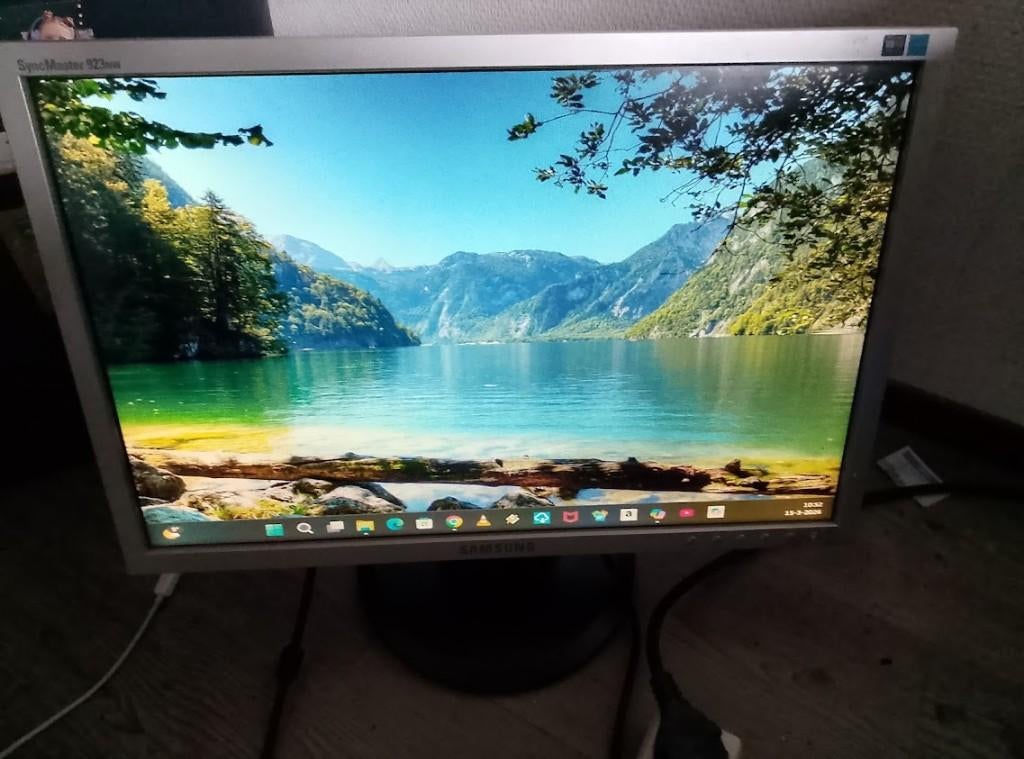Samsung SyncMaster 923NW Monitor, Computers en Software, Monitoren, Zo goed als nieuw, 60 Hz of minder, VGA, Ingebouwde speakers