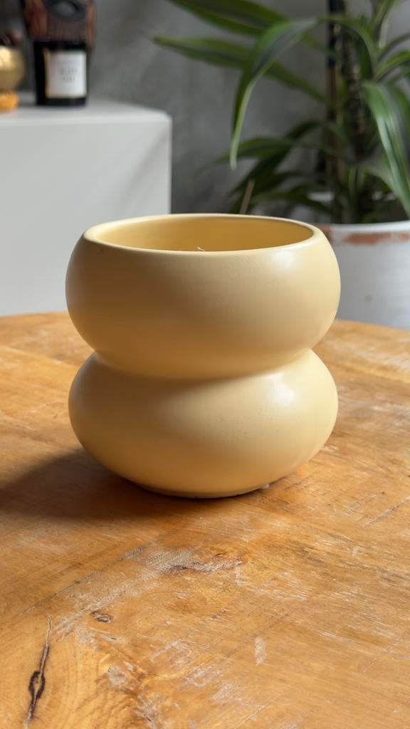 Ceramic Plant Pot (beige/cream) – modern bubble design, Rond, Ophalen of Verzenden, Zo goed als nieuw, Aardewerk