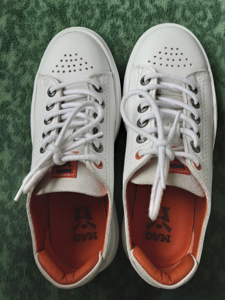 Mag schoenen maat 36, Ophalen of Verzenden, Zo goed als nieuw, Wit, Sneakers of Gympen