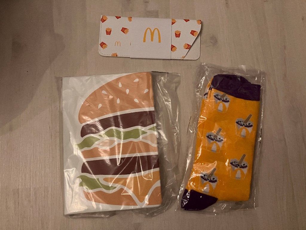 Mc Donalds Hamburger Notebook + Sokken 43-46 + Etui NIEUW!!, Ophalen of Verzenden, Nieuw