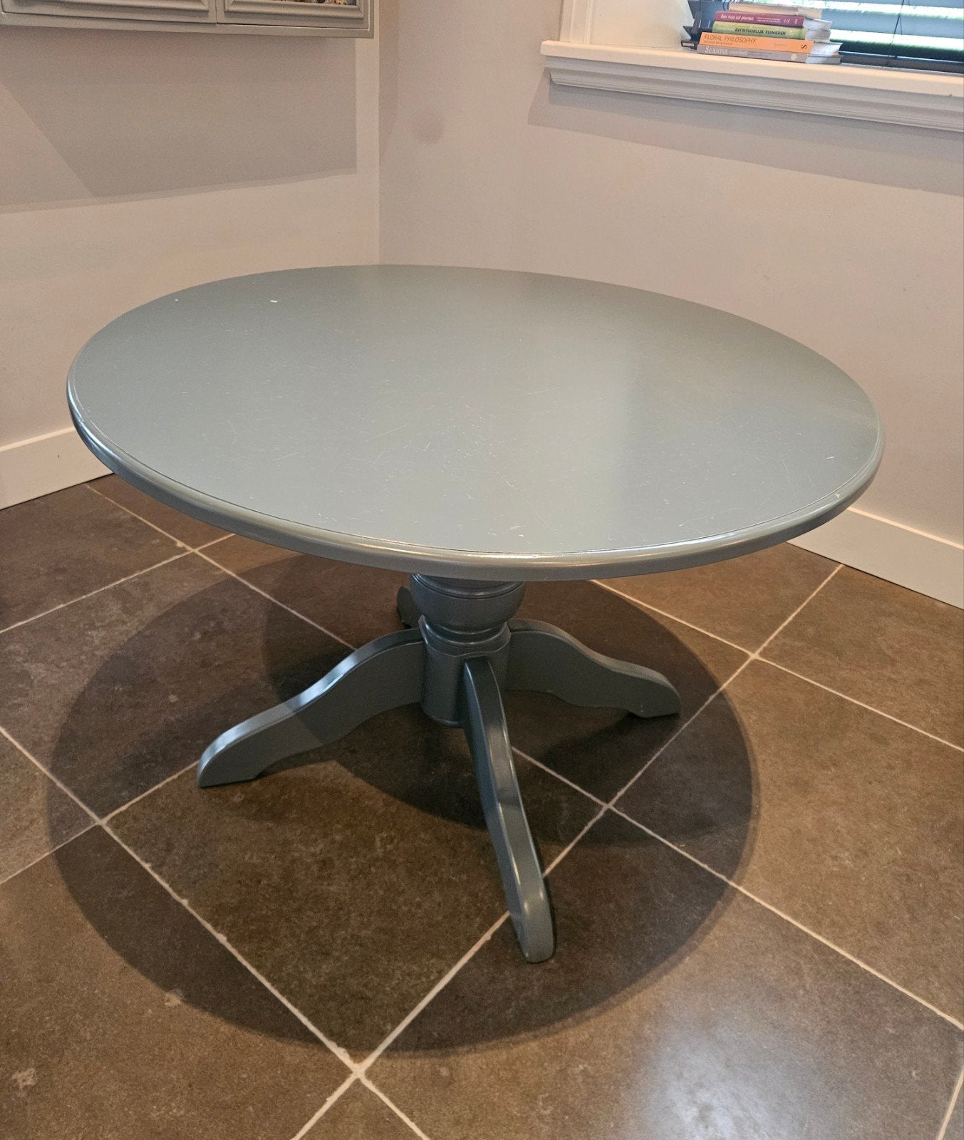 Ronde eettafel diameter 110 cm, Huis en Inrichting, Ophalen, Gebruikt, Brokante, Rond