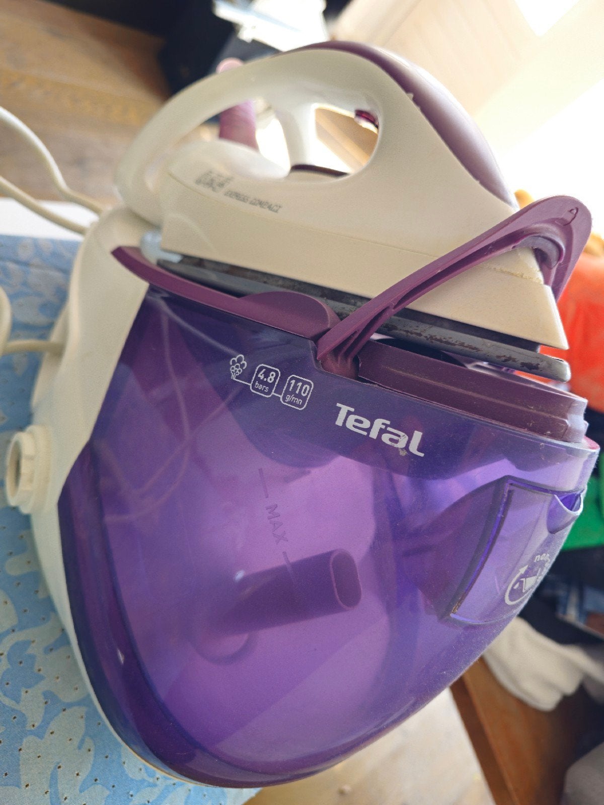 Tefal Stoomgenerator Strijkijzer - Goede Staat, Witgoed en Apparatuur, Strijkijzers en Strijkplanken, Ophalen, Gebruikt, Strijkijzer met snoer