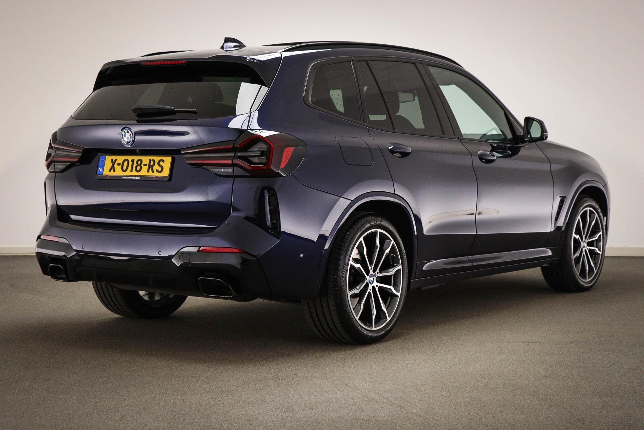BMW X3 xDrive30e M-Sport High Executive | PANORAMADAK | SFEE, Auto's, BMW, 1998 cc, Gebruikt, 4 cilinders, Blauw