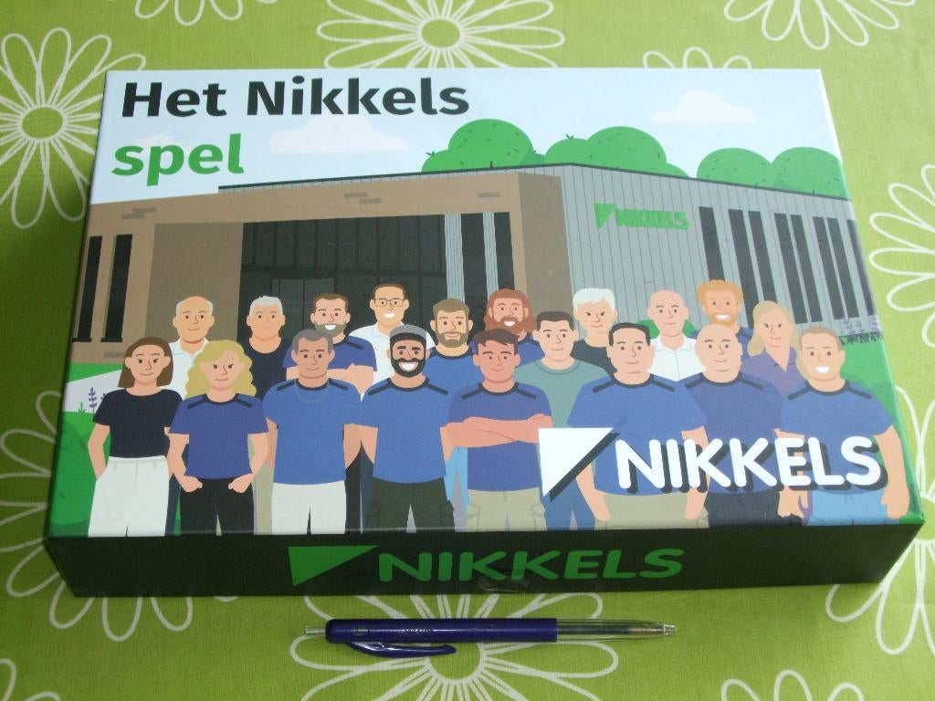 Het Nikkels spel - met elementen van o.a. 30 seconds, Vijf spelers of meer, Ophalen of Verzenden, Zo goed als nieuw