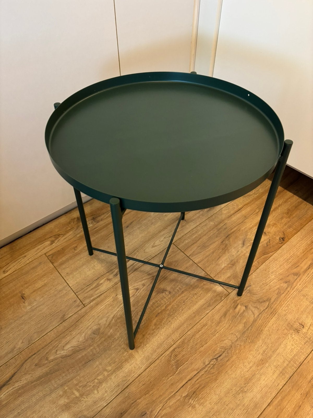 Gladom bijzet tafeltje 45 cm rond, groen, Minder dan 55 cm, Metaal of Aluminium, Rond, Zo goed als nieuw