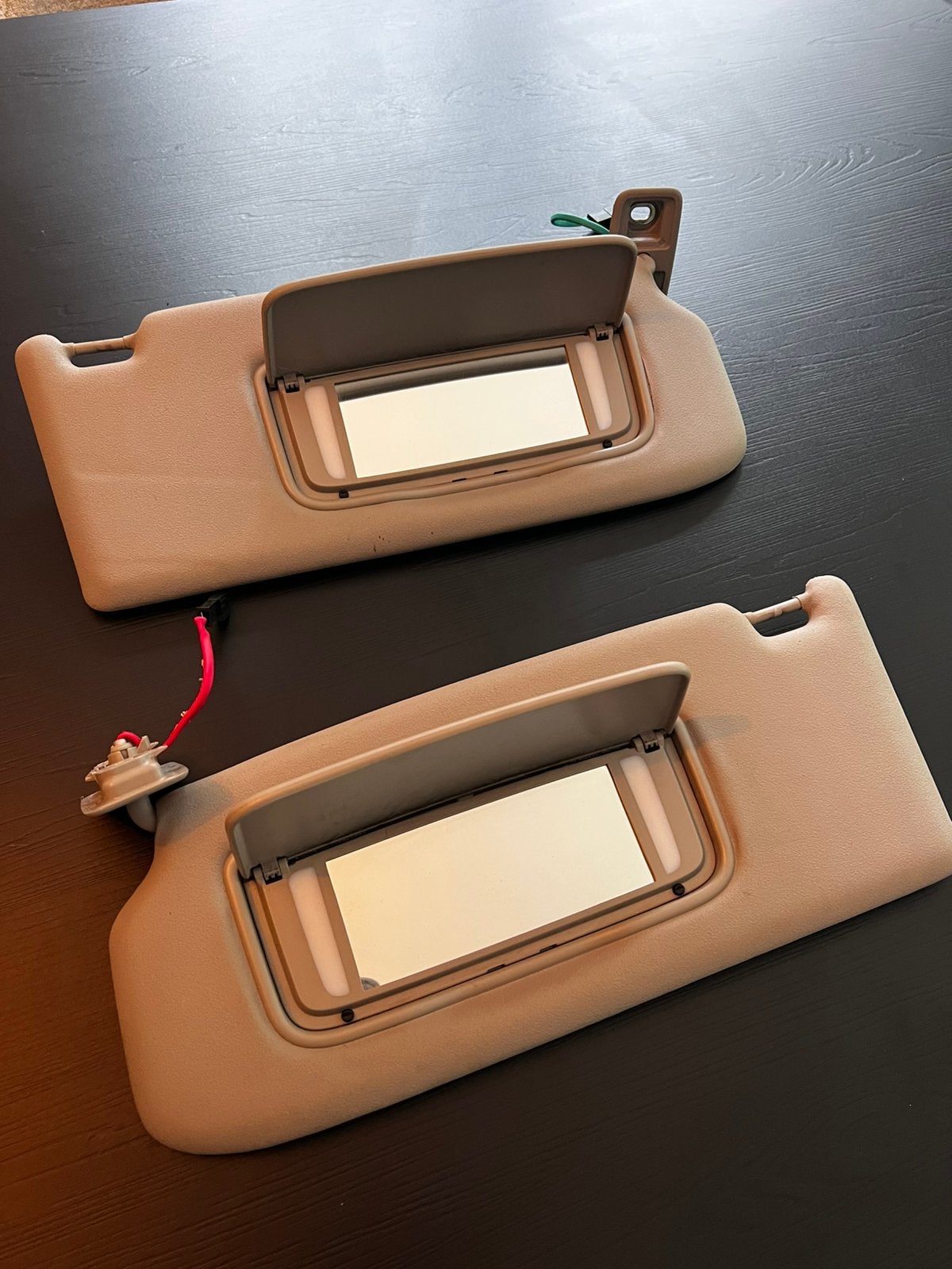 Zonnekleppen Volvo S40/C30/V50 (2004-2012) beige/tan, Auto-onderdelen, Verlichting, Ophalen of Verzenden, Gebruikt, Volvo