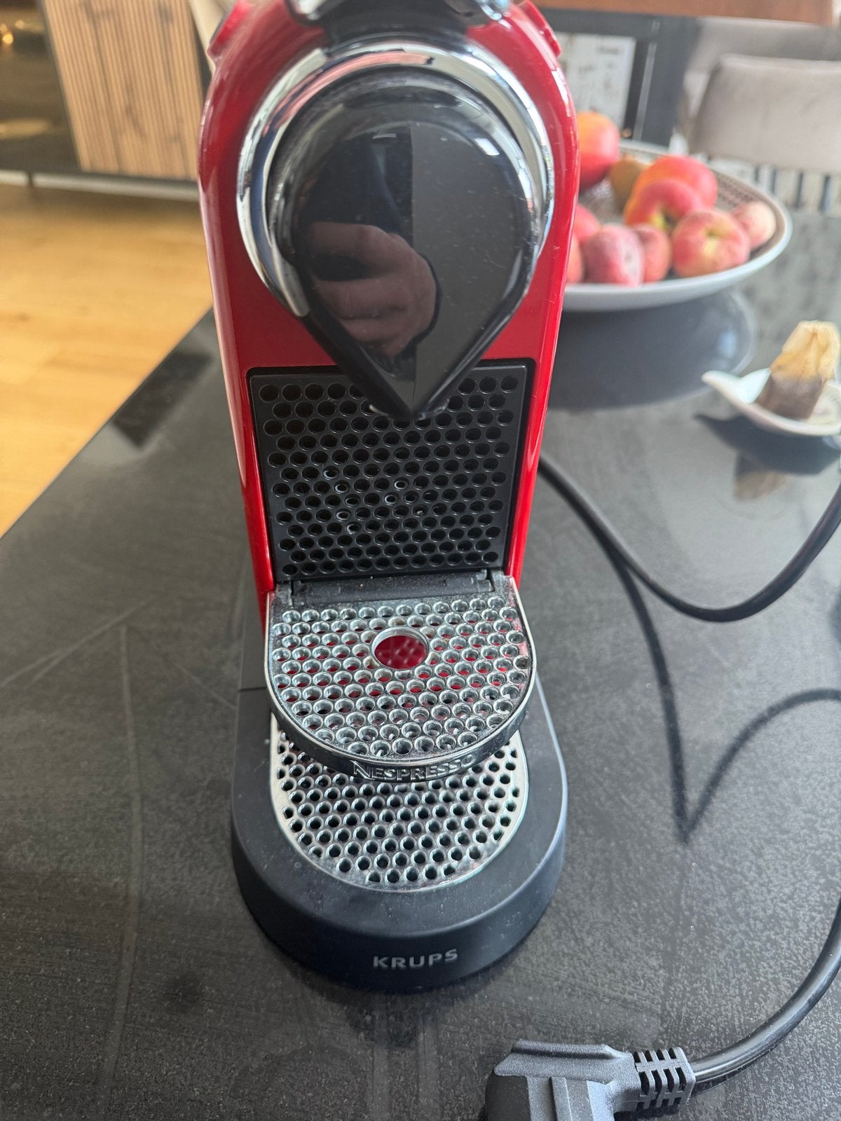 Krups Nespresso machine - Rood, Ophalen, Gebruikt, Espresso apparaat, 1 kopje