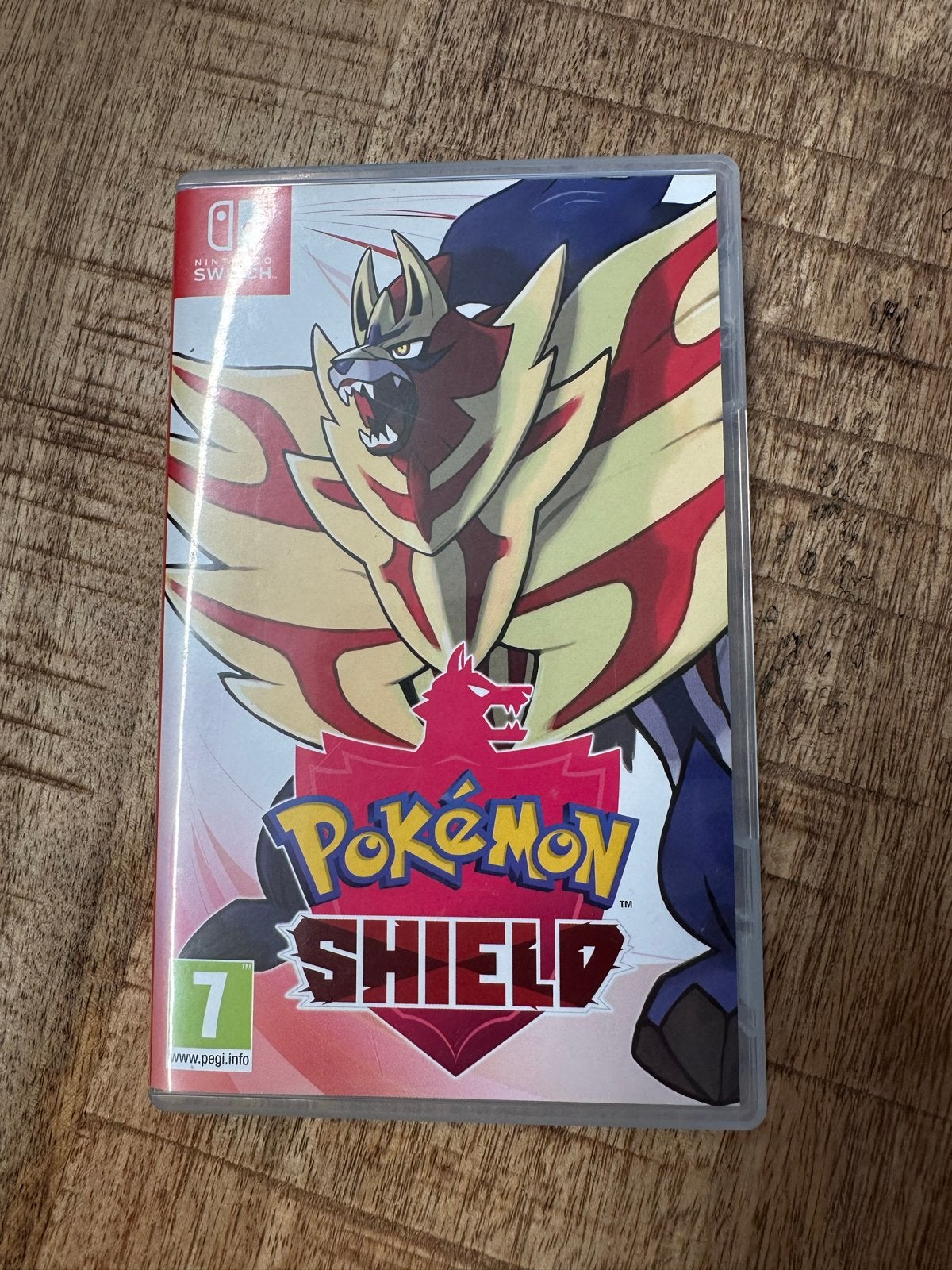Pokémon Shield Nintendo Switch - Zo goed als nieuw, Spelcomputers en Games, Games | Nintendo Switch, Online, 1 speler, Ophalen of Verzenden