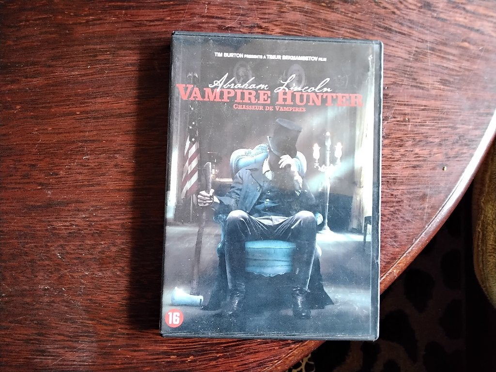 Vampire hunter, origineel, Vanaf 16 jaar, Ophalen of Verzenden, Zo goed als nieuw, Vampiers of Zombies