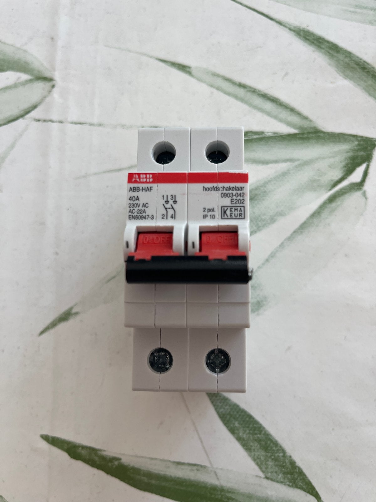 ABB hoofdschakelaar 40A 2P E202, Ophalen of Verzenden, Zo goed als nieuw, ABB, Installatieautomaat