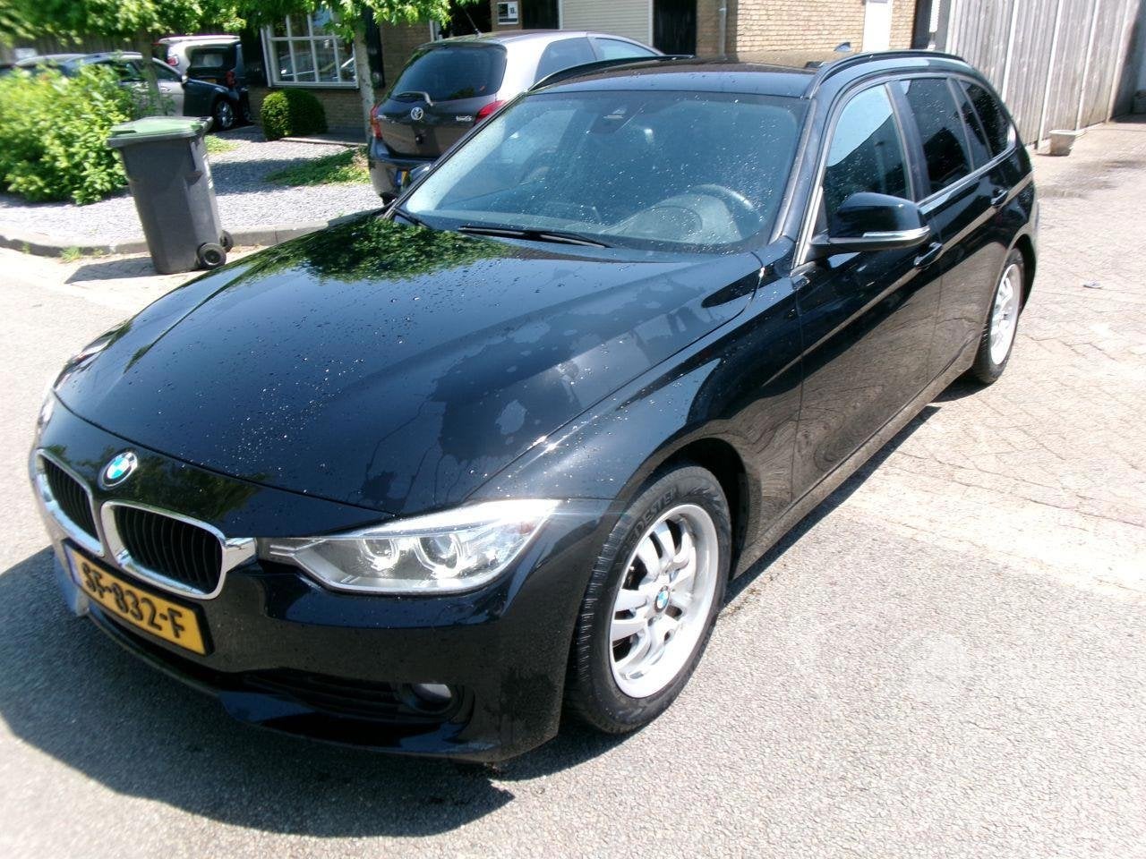 BMW 3-serie Touring 320d EfficientDynamics Edition Executive, Auto diversen, Schadeauto's, 1995 cc, Zwart, Stationwagon, BMW