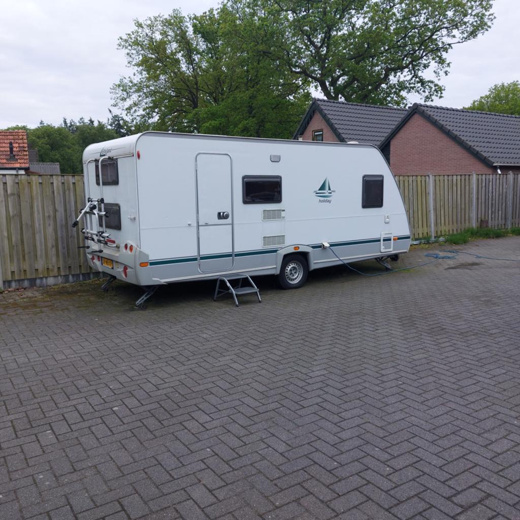Te koop Eifelland holiday 2008, Treinzit, 5 tot 6 meter, Tot en met 6, Dwars-stapelbed