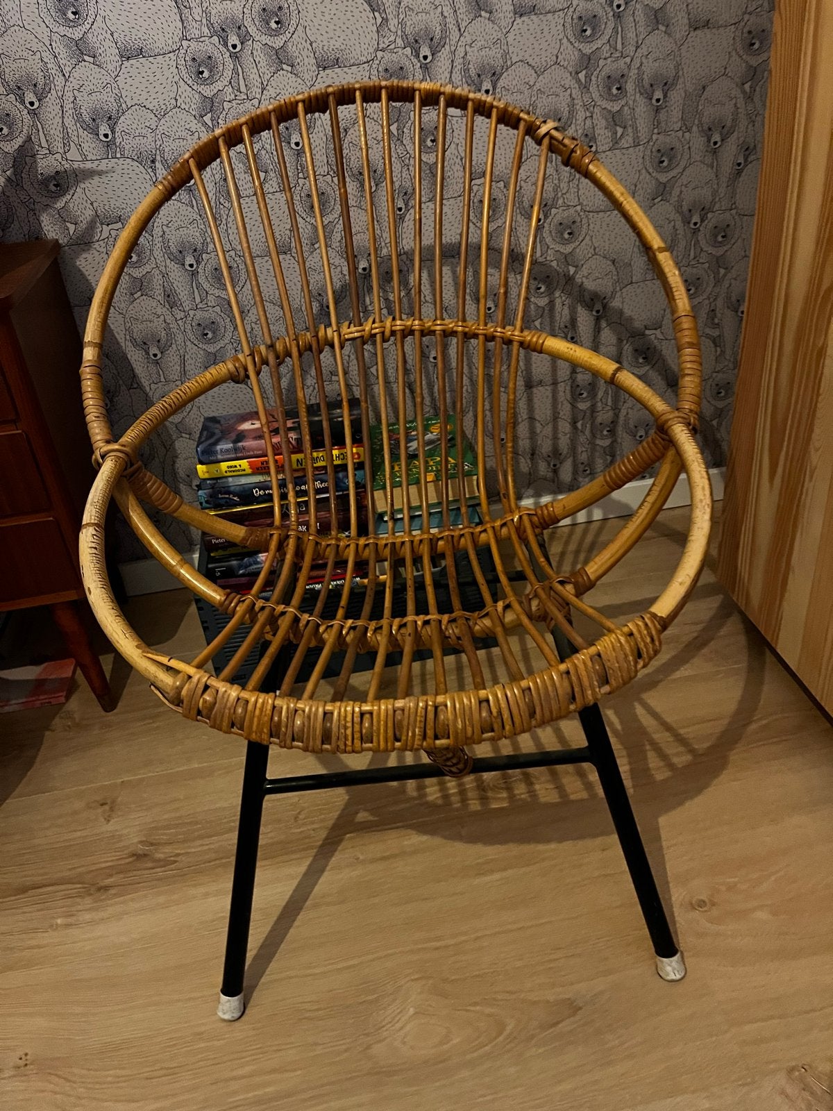 Vintage rotan stoel met metalen poten, Ophalen