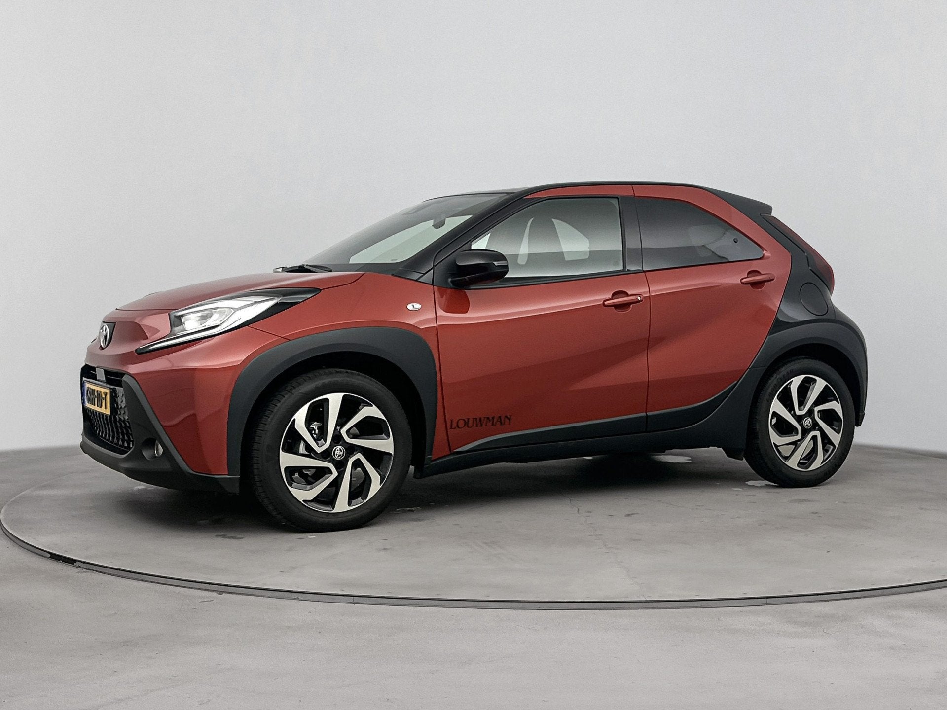 Toyota Aygo X 1.0 VVT-i Pulse Automaat | Climate Control | L, Auto's, 12 maanden, Stof, Gebruikt, 4 stoelen