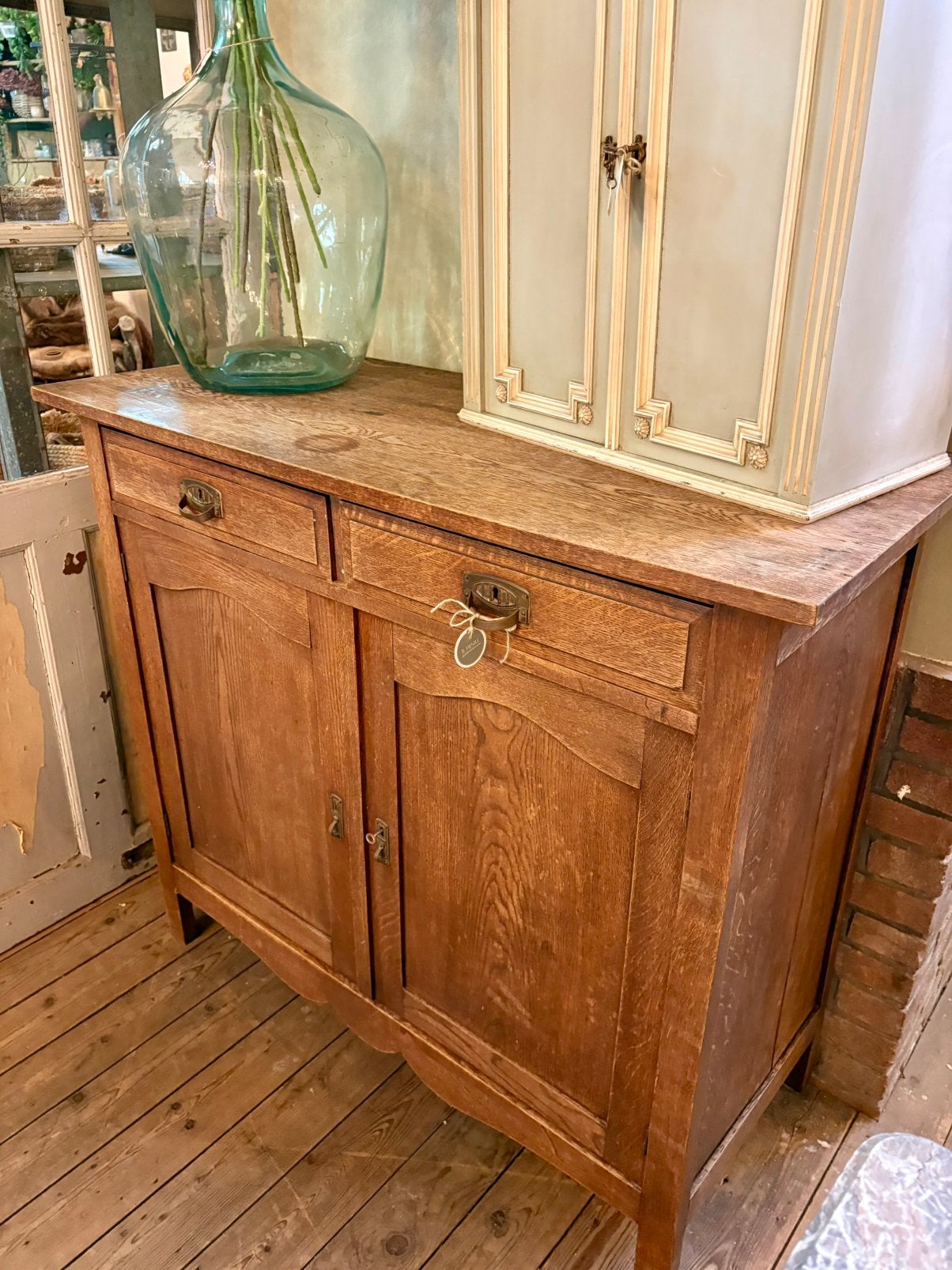Oude houten commode kast, dressoir, landelijk wonen, Antiek en Kunst, Ophalen of Verzenden