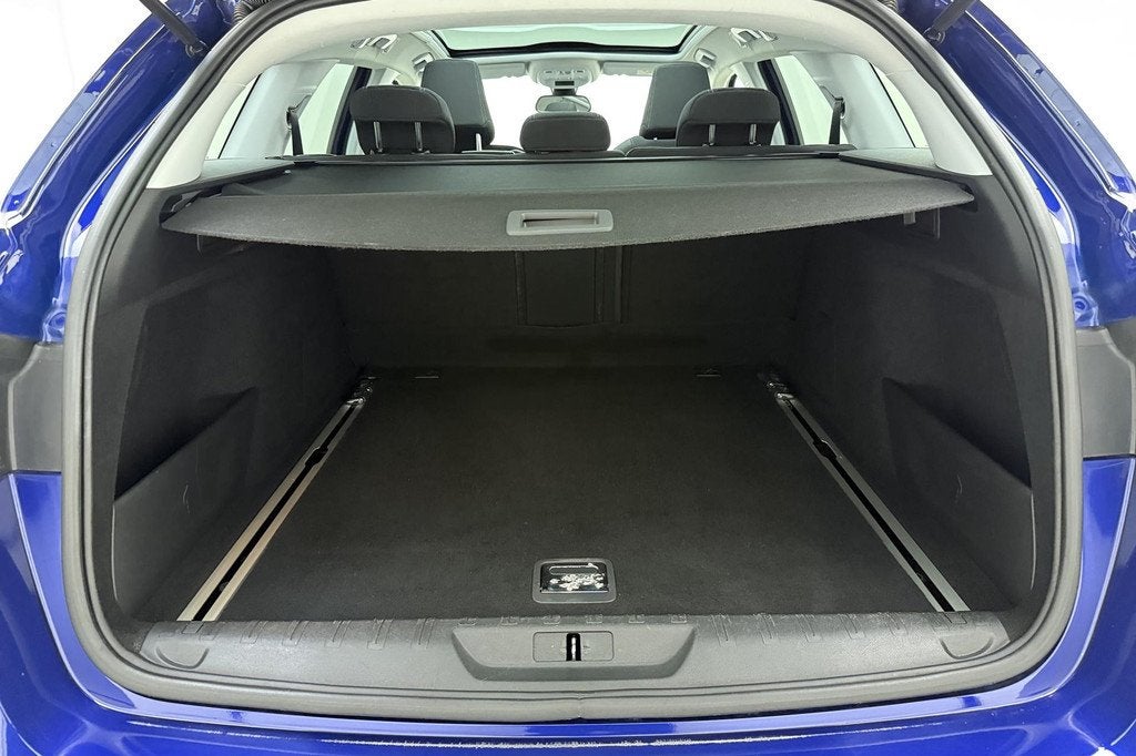 Peugeot 308 SW 1.2 PureTech Blue Lease Premium 130pk | Navig, Voorwielaandrijving, 12 maanden, Gebruikt, Euro 6