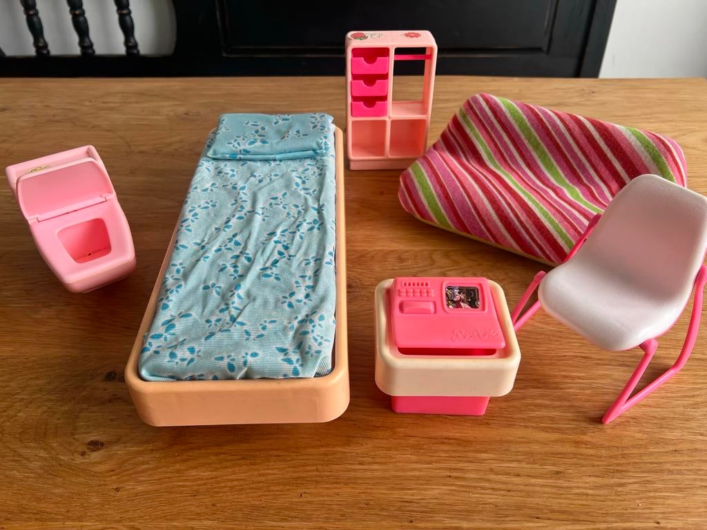 Barbie Meubels Jaren '80: Nostalgische Set voor Barbiehuis, Ophalen of Verzenden, Gebruikt, Barbie