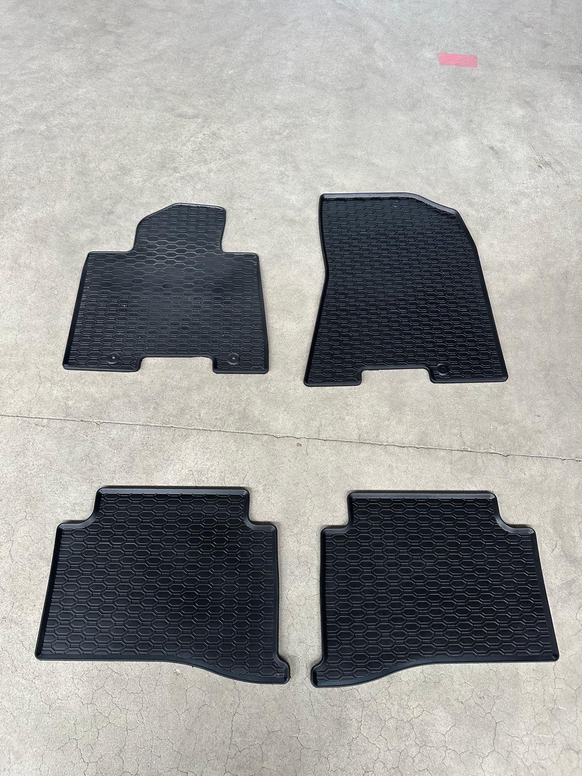 Automatte rubber kia sportage 4, Auto diversen, Automatten, Ophalen of Verzenden, Zo goed als nieuw