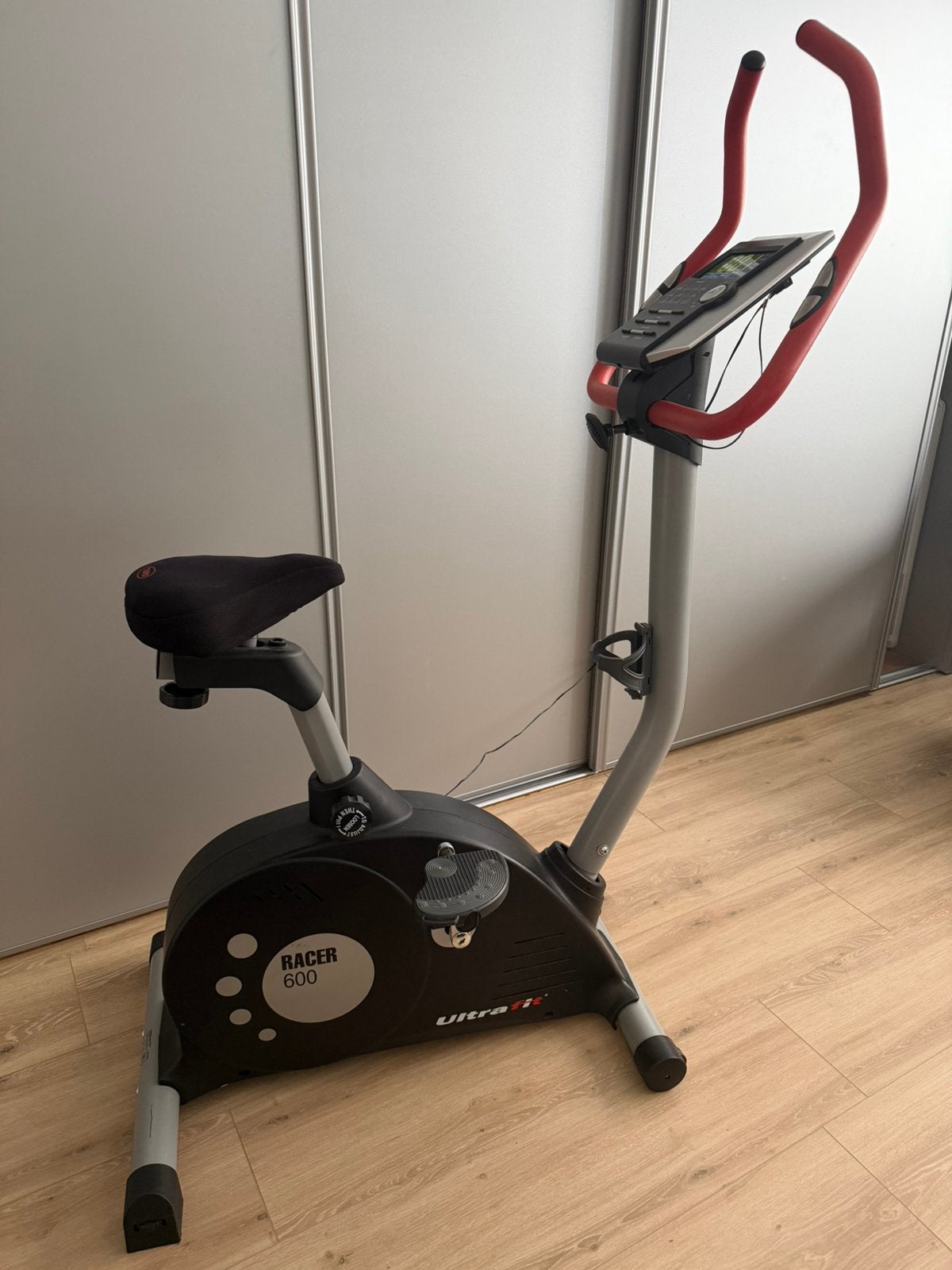 Te koop hometrainer, Ophalen, Gebruikt, Hometrainer