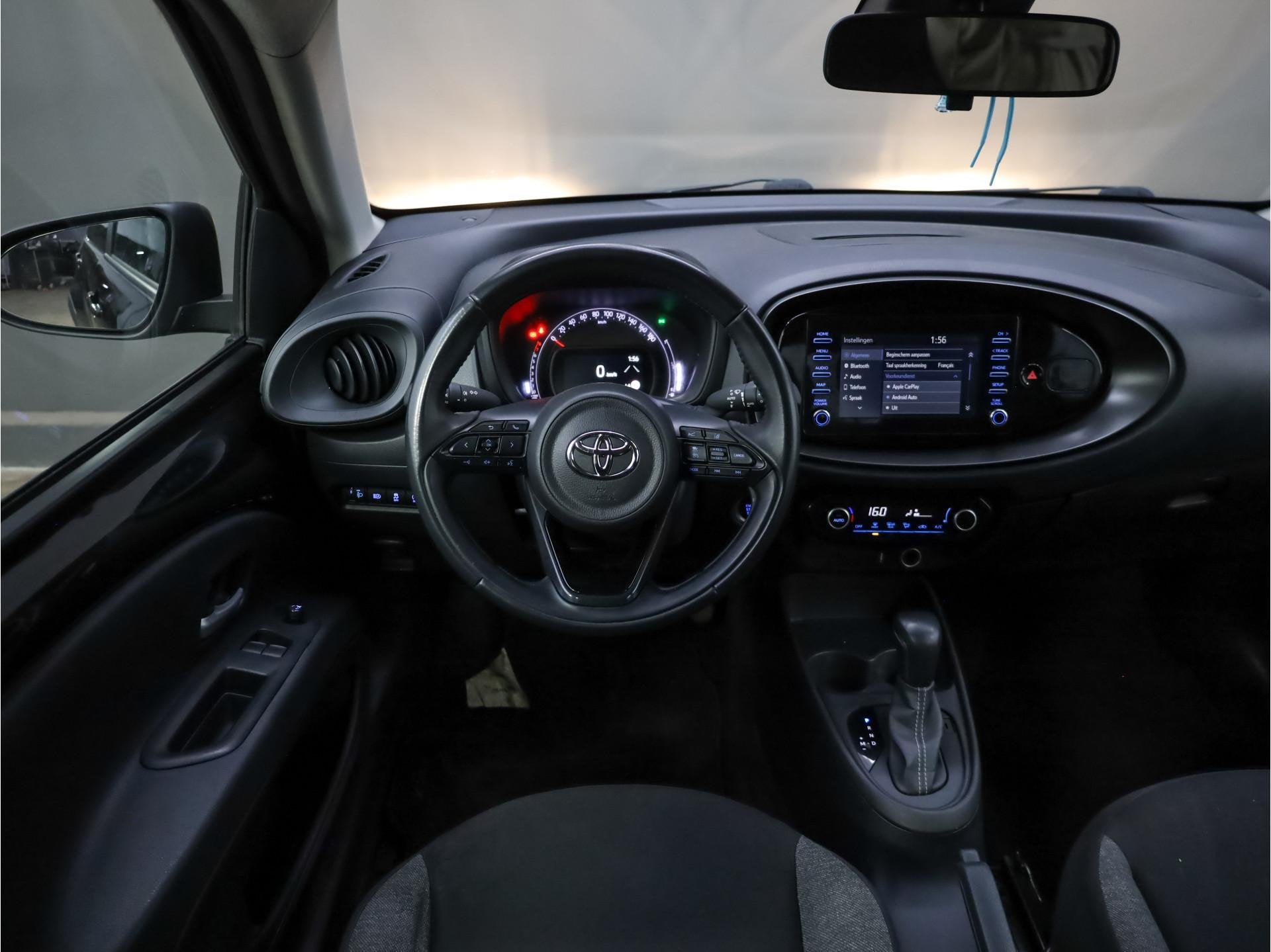Toyota Aygo X 1.0 VVT-i S-CVT Play Automaat | Camera | Adapt, Auto's, Toyota, Stof, Gebruikt, Origineel Nederlands, 3 cilinders