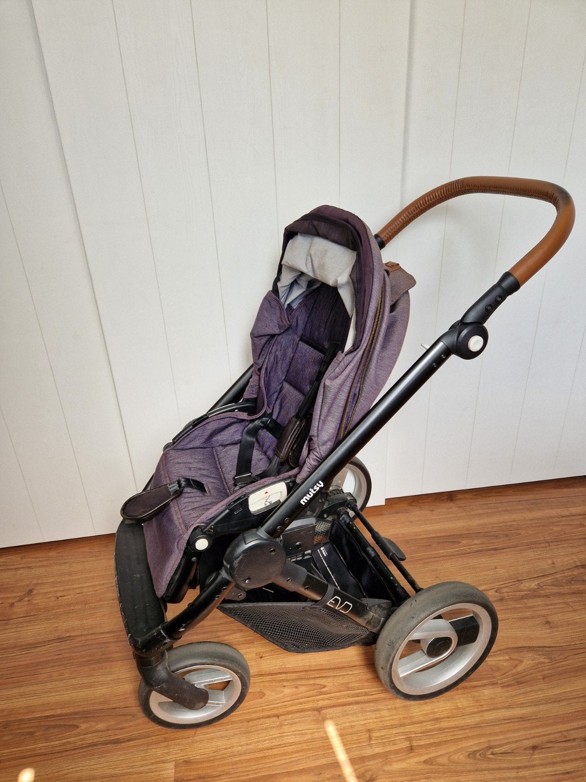 Mutsy Igo kinderwagen met reiswieg en accessoires, Ophalen, Gebruikt, Mutsy, Met reiswieg