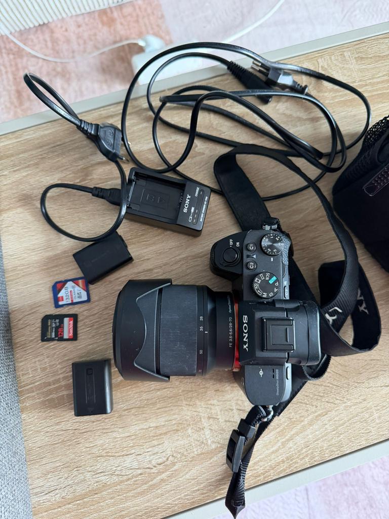 Sony Alpha camera met lens, gimbal en accessoires, Spiegelreflex, Ophalen of Verzenden, Zo goed als nieuw, 4 t/m 7 keer