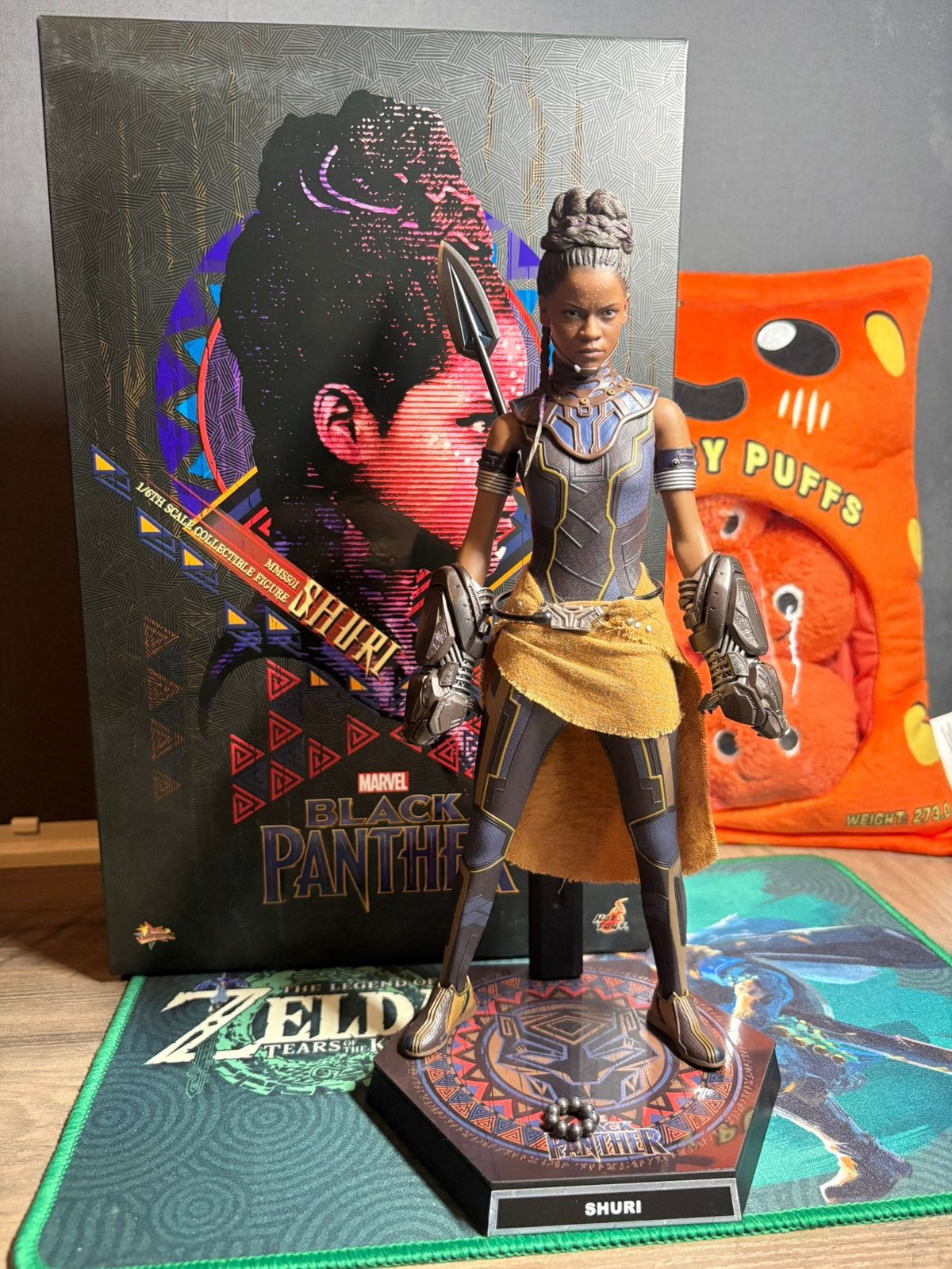 Hot Toys Marvel Black Panther Shuri 1/6 scale, Ophalen of Verzenden, Zo goed als nieuw, Film, Actiefiguur of Pop